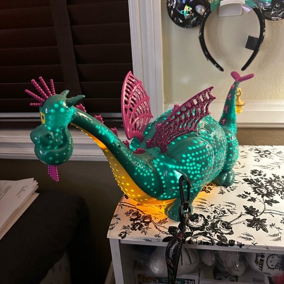 Disney Electrical Parade popcorn bucket - Picture 2 of 4